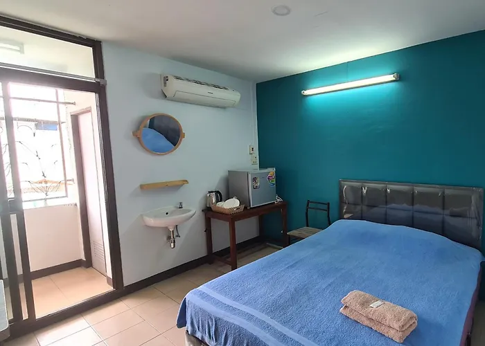 Roong-Arun Apartment Bangkok