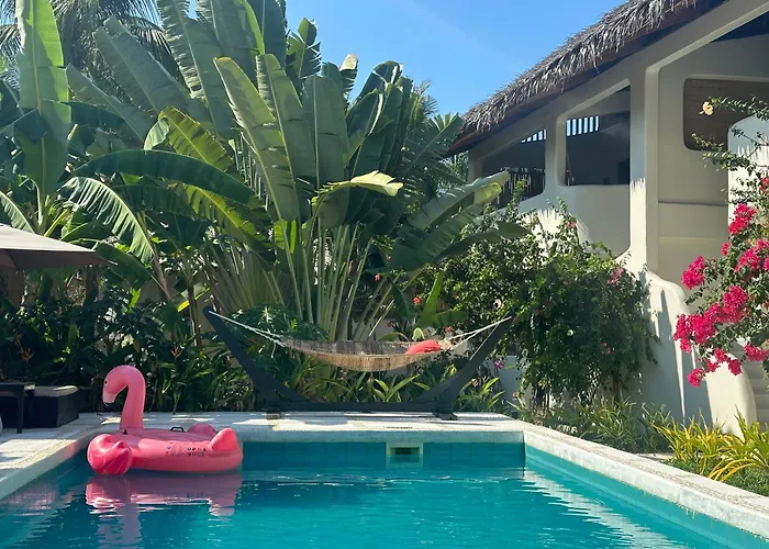 Parrots Boutique Resort San Vicente 