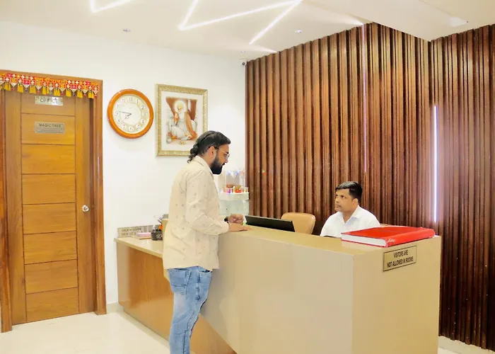 Hotel Magic Tree Karol Bagh Metro Station New Delhi
