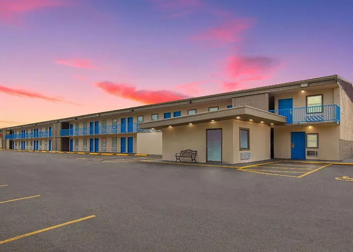 Super 8 By Wyndham Paducah I-24 Exit 4 Hotel