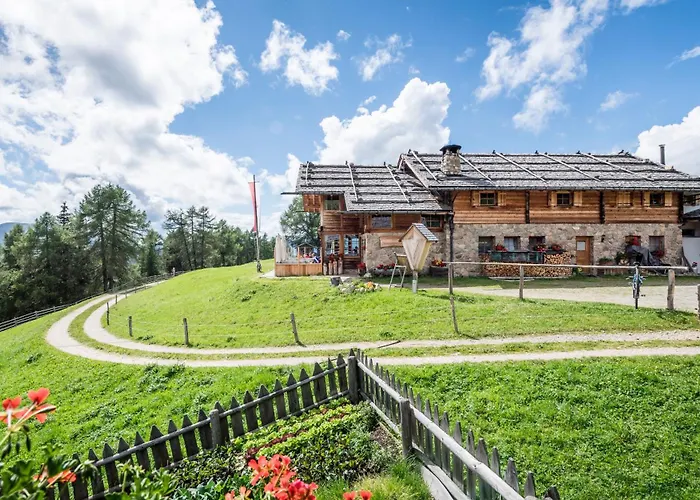 Schutzhütte Kreuzwiesenalm Lüsen