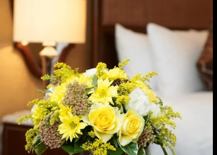 Empress Madani Palace Hotel Surrey