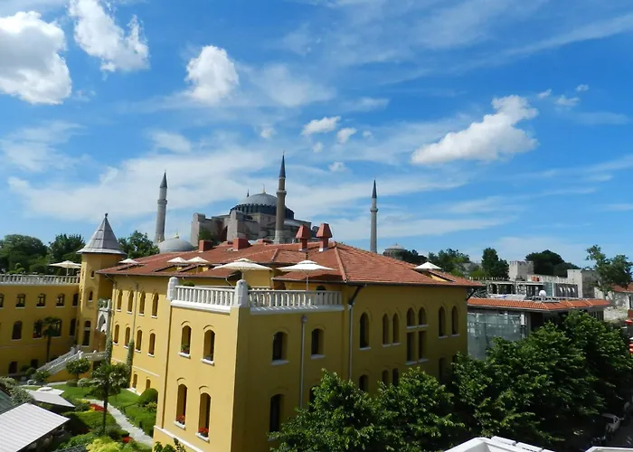 Berk Guest House - Grandma'S House Estambul