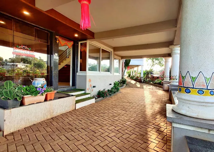 Strawberry Land Resort Mahabaleshwar