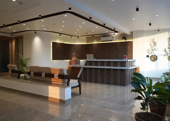 Hotel Calista Square Dehradun