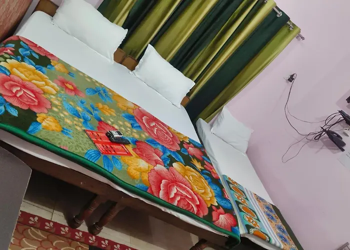 Jamuna Paying Guest House Varanasi