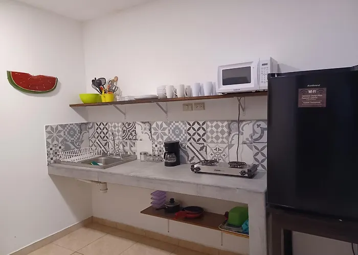 Charlys Place San Salvador