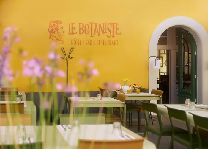 Hôtel Restaurant Le Botaniste Prats-de-Mollo-la-Preste