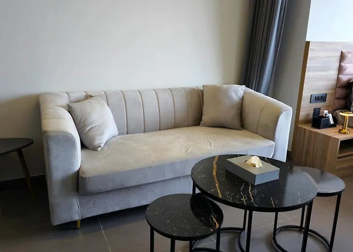 The Luxe Living Hotel Noida