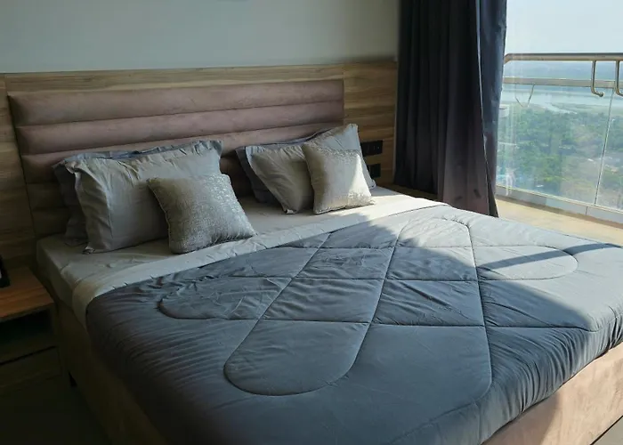 The Luxe Living Hotel Noida