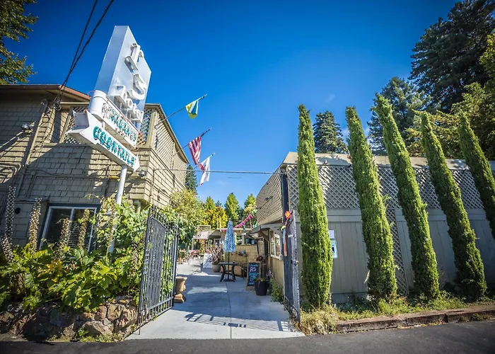 R3 Hotel Lgbtqia All Welcome Adults Only Guerneville
