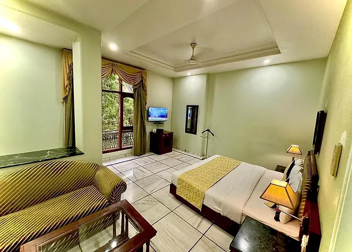 Gtb Florence Inn, 2Min Walk From Karol Bagh Metro New Delhi