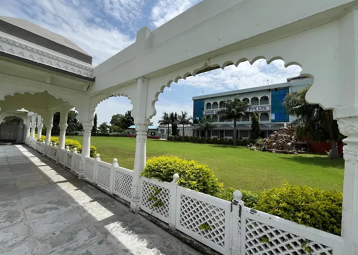 Shree Dwarkesh Resort I Waterpark & Spa Shreenathji 966O9O1Oo6 Nathdwara