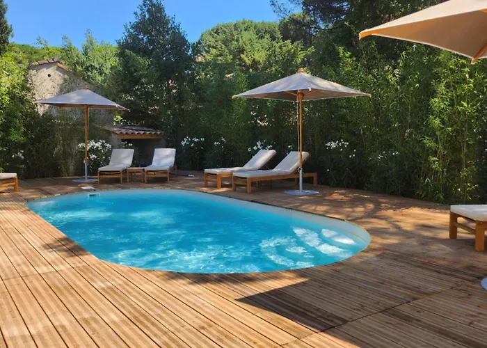 Le clos de la pinède et ses superbes chambres 300 e par chambre Saint-Tropez