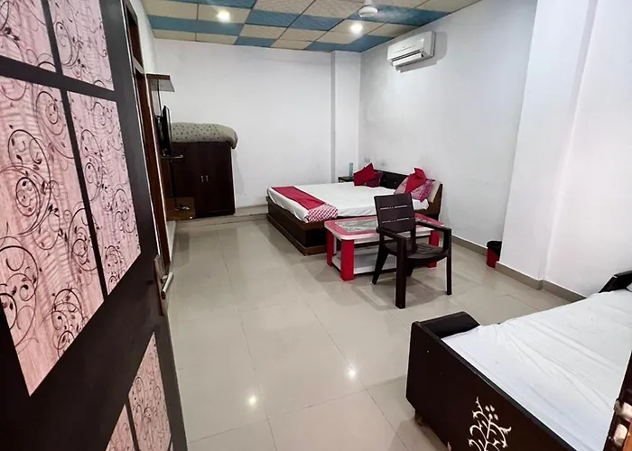 Nandini Complex Hotel Bharatpur