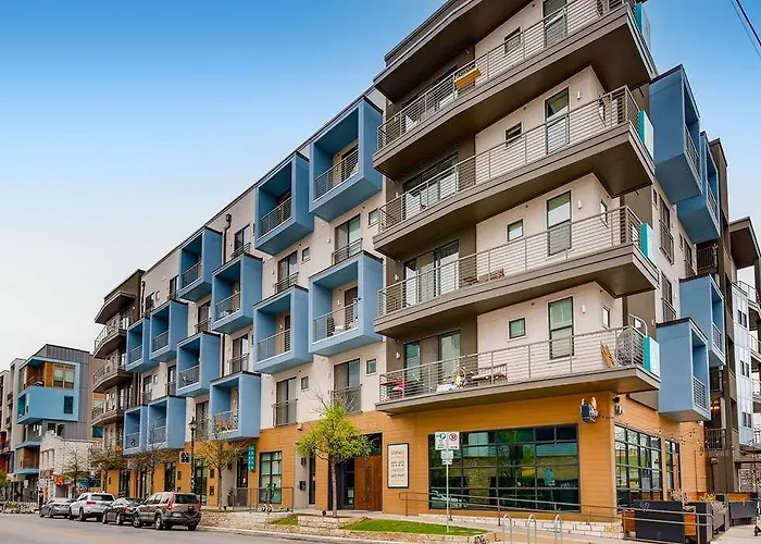 Hotel Sentral East Austin At 1630 E. Sixth