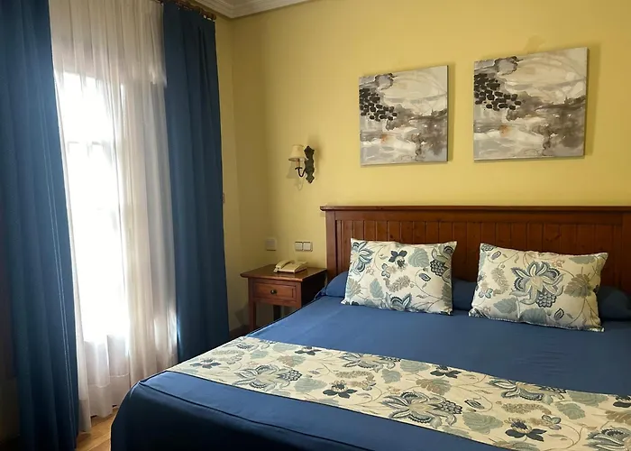 Hotel Casona De La Reyna Tolède