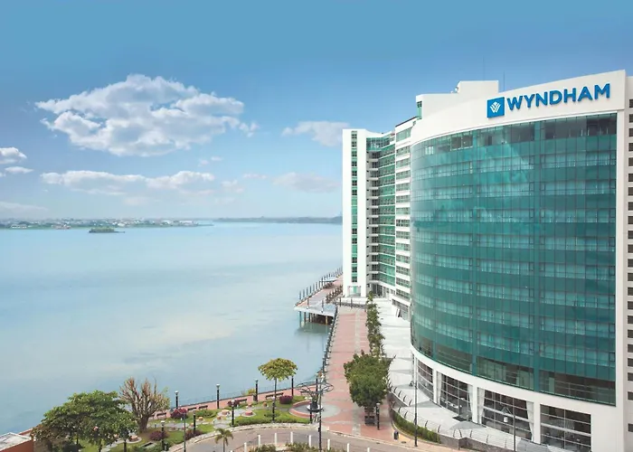 Wyndham Guayaquil, Puerto Santa Ana Hotel