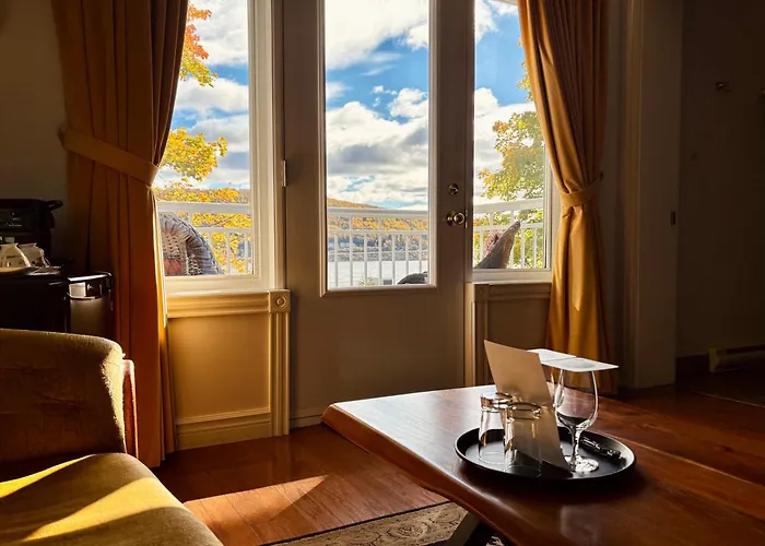 Auberge Sous Les Arbres Gaspé