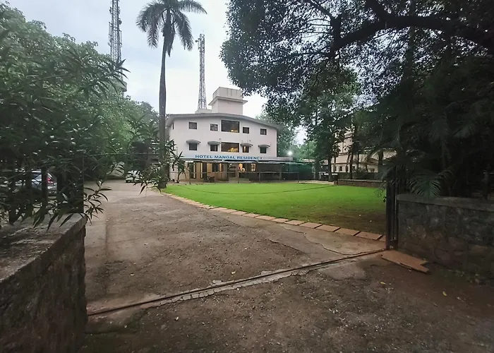 Hotel Mangal Residency Lonavala !! 600 Mts From Lonavala Railway Station !! Couple Friendly !!