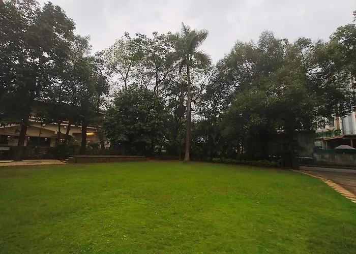 Hotel Mangal Residency Lonavala !! 600 Mts From Lonavala Railway Station !! Couple Friendly !!
