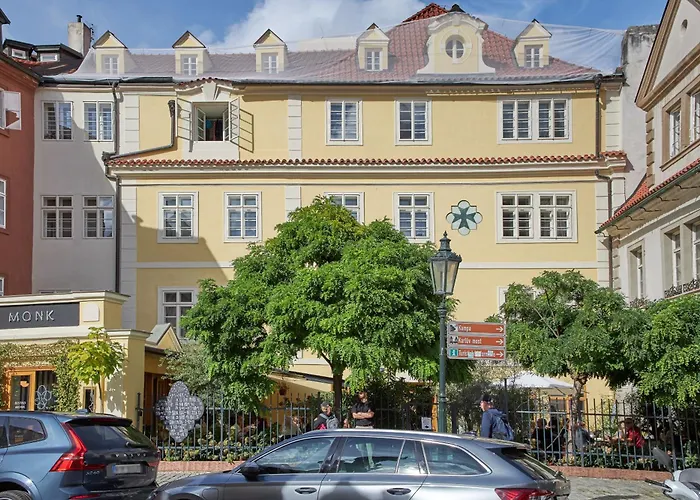 Charles Bridge Apartments Praag