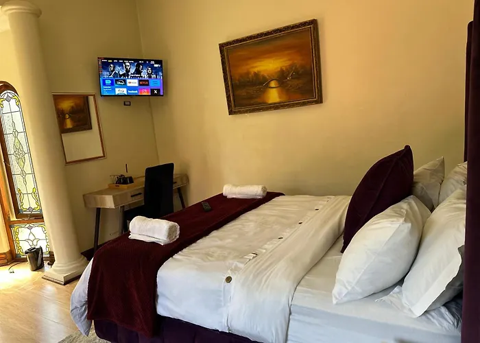 Crown Guesthouse Waterkloof Pretoria
