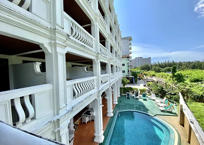 H.R.K.Resort Patong