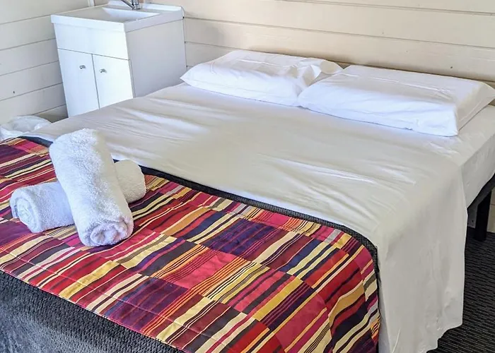 Grand Central Hotel Proserpine