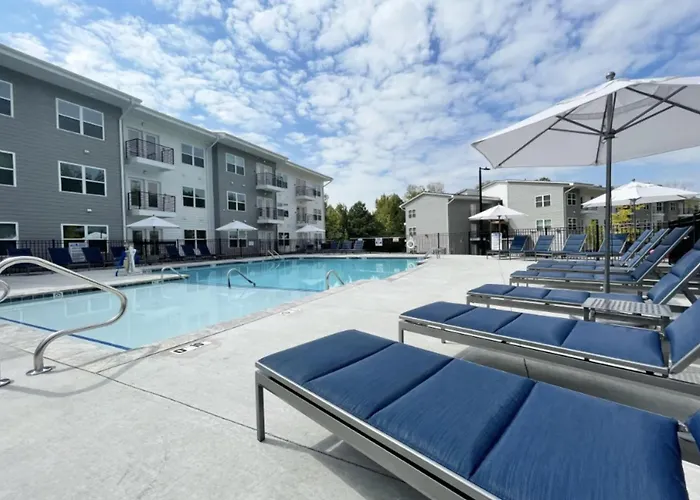 North Concord Modern Apartments By Barsala