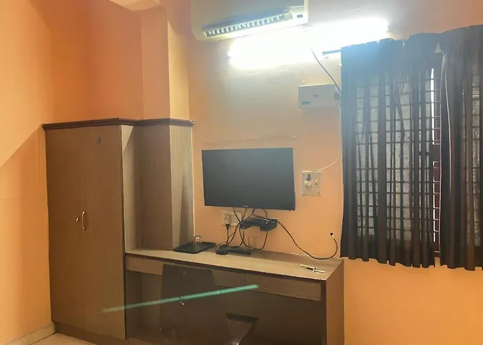 Crown Guest House Chennai