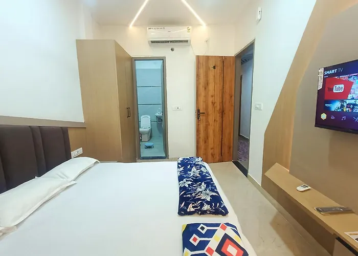 Shri Radha Rani Kripa Dham Hotel Mathura