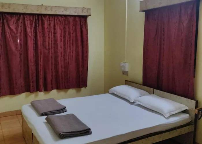 Shraddha Lodge Ratnagiri