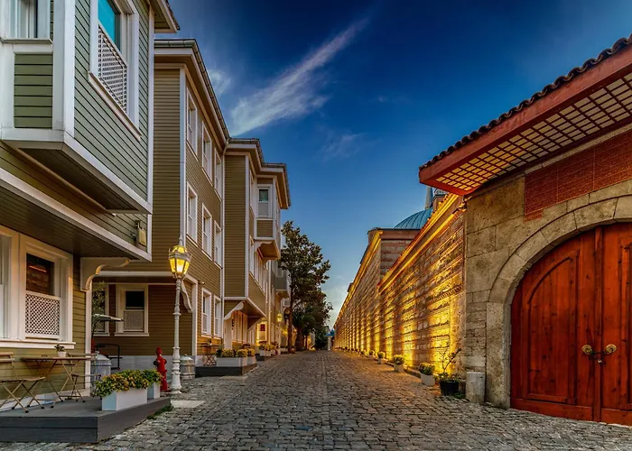 Hagia Sofia Mansions Istanbul, Curio Collection By Hilton Hotel