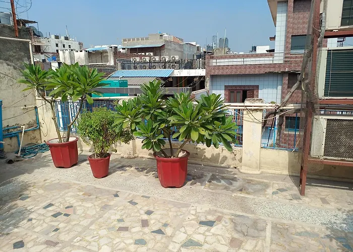 Hotel Majors Den New Delhi