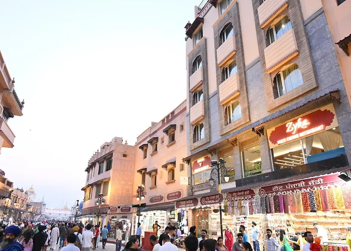 Abode By Aliste Hotels- 2 Minutes Walking To Golden Temple, Amritsar