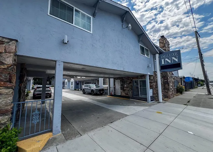 Deluxe Inn Hayward