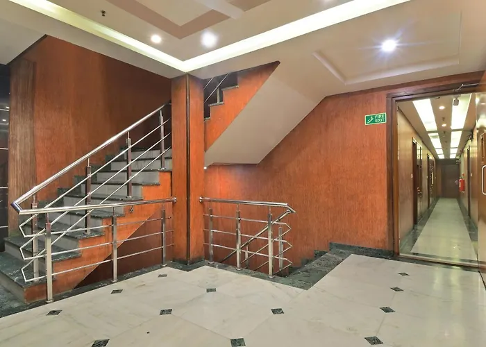 Hari Piorko Inn - Just A Min Away From New Delhi Railway Station