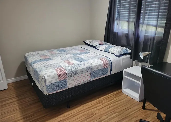 Kingston Comfort Suites - Unit 2