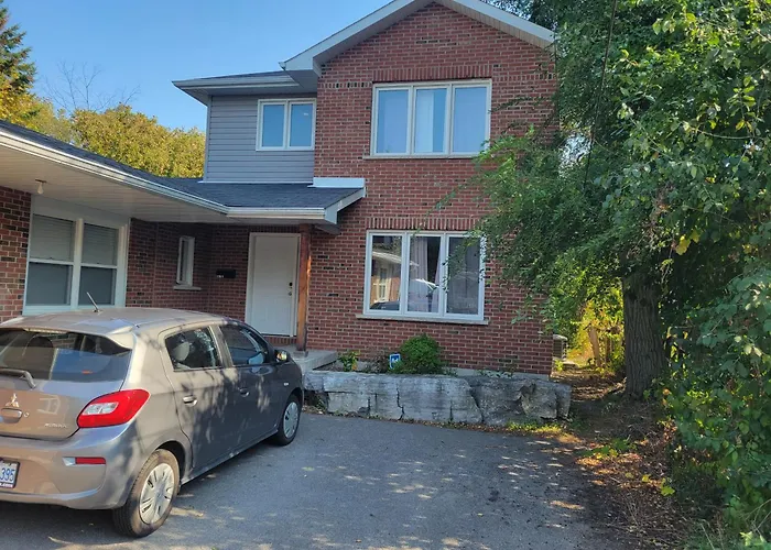 Kingston Comfort Suites - Unit 2