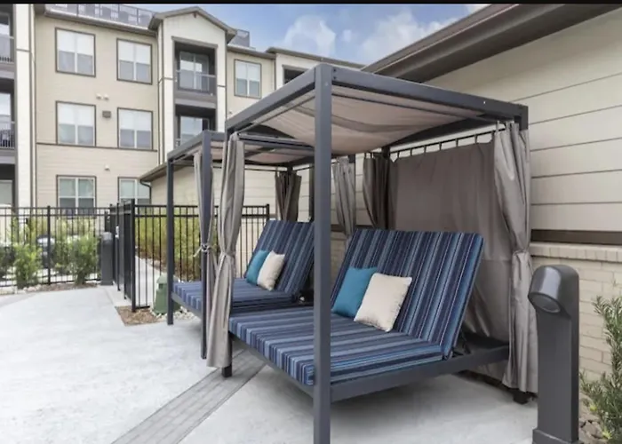 Historic Downtown Mckinney Modern Apartments By Barsala