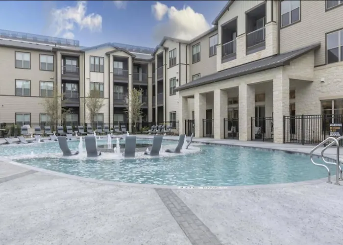 Historic Downtown Mckinney Modern Apartments By Barsala