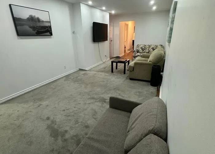 28 Bingham Road Hotel Brampton