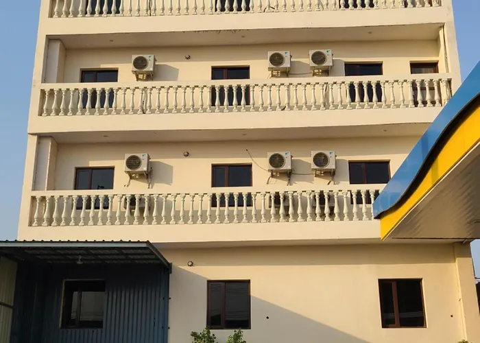 Pinnacle Hotel Phagwara