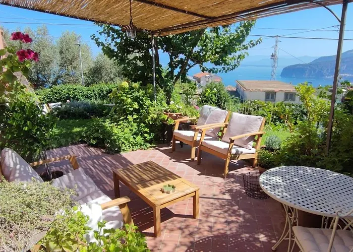 Lally'S Garden Sorrento