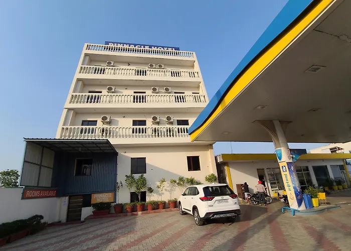 Pinnacle Hotel Phagwara