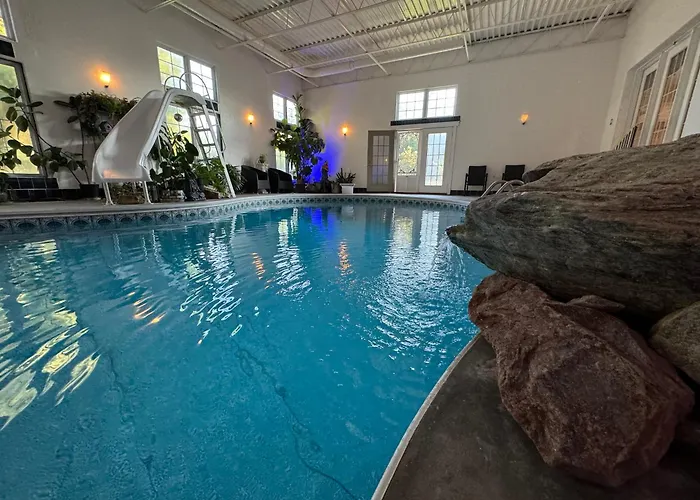Holden Villa Retreat Ridgetown