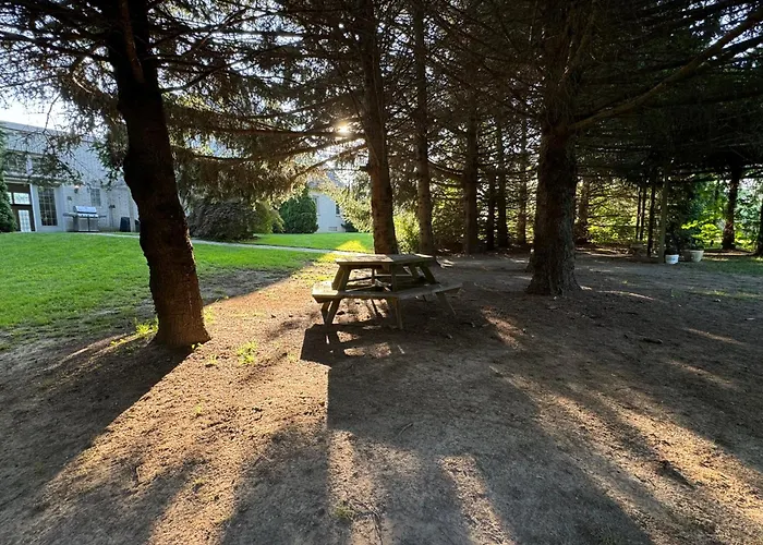Holden Villa Retreat Ridgetown