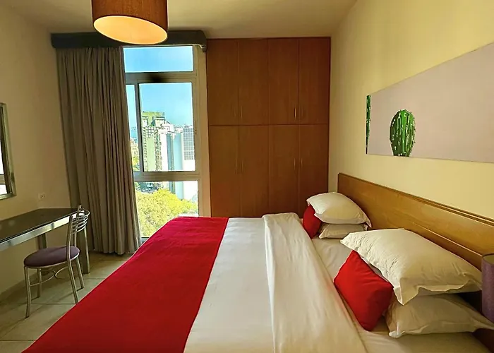 The Smallville Xpress Beyrouth