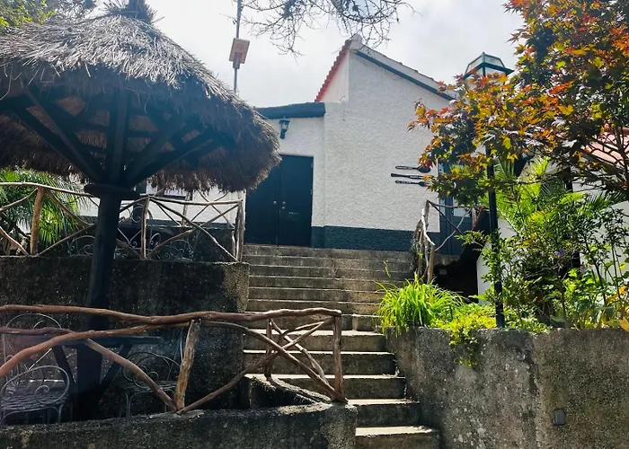Casas De Campo Do Pomar B&B - Self Check-In Santana 